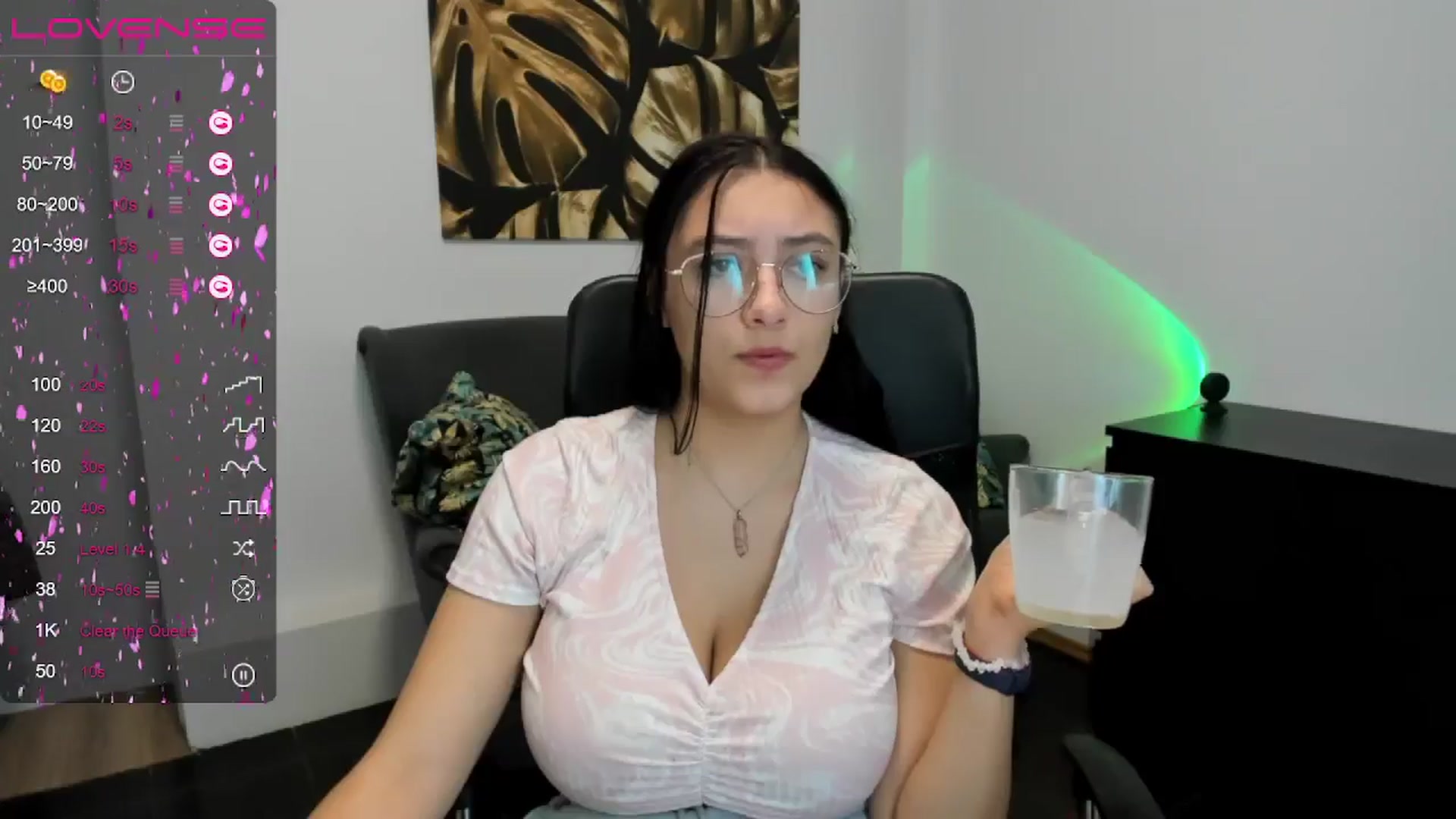 Gallery image thumbnail from SunfLowerr's myfreecams stream on, 01/12/2025, 14:36 image 11 of 20