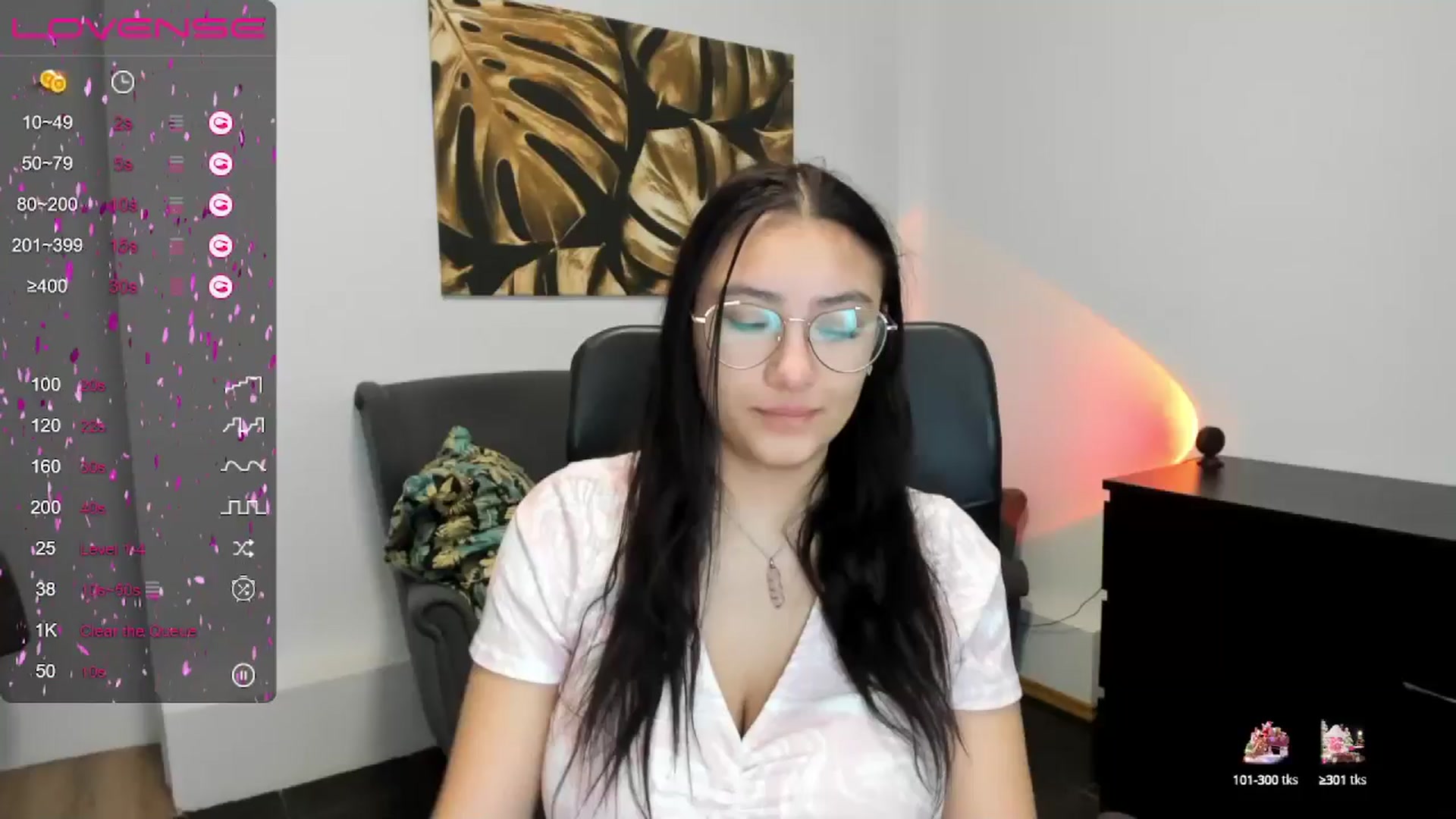 Gallery image thumbnail from SunfLowerr's myfreecams stream on, 01/12/2025, 14:36 image 3 of 20