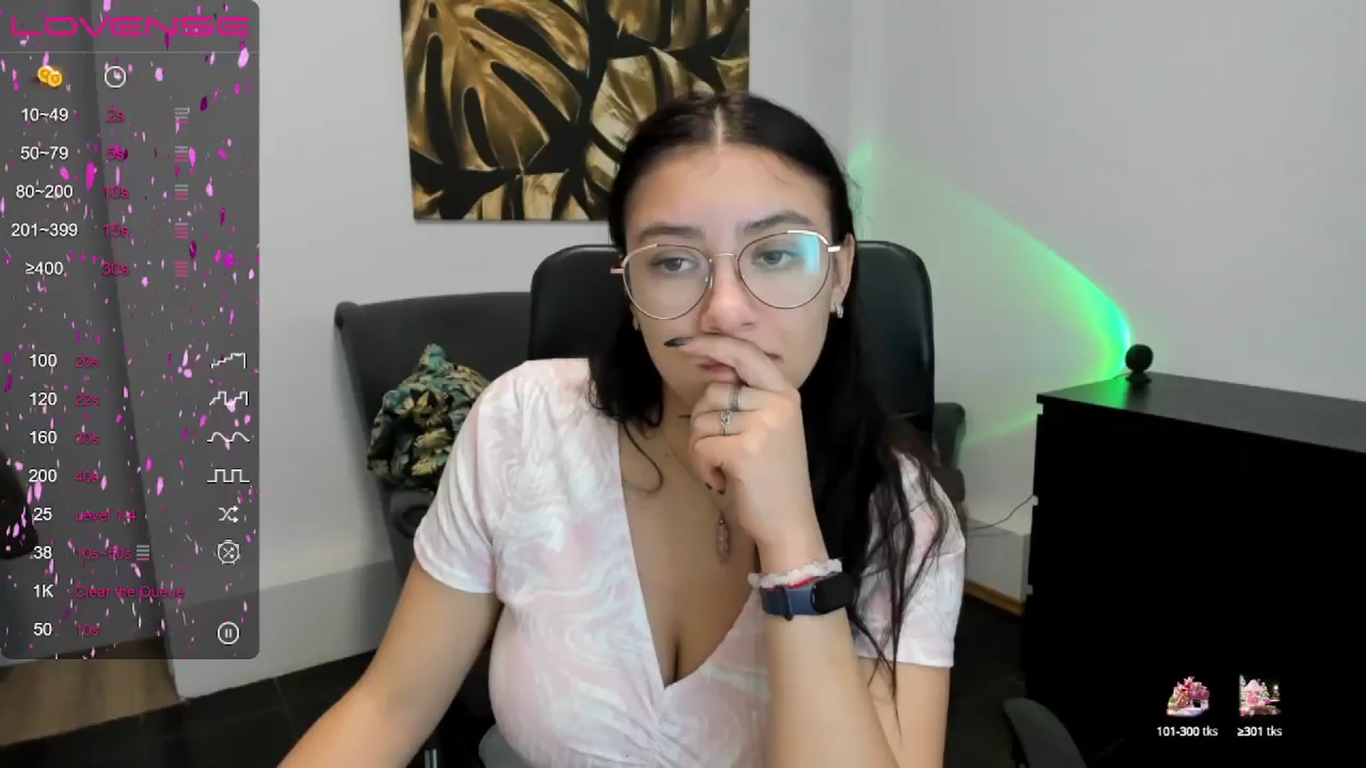 Gallery image thumbnail from SunfLowerr's myfreecams stream on, 01/12/2025, 16:02 image 8 of 20