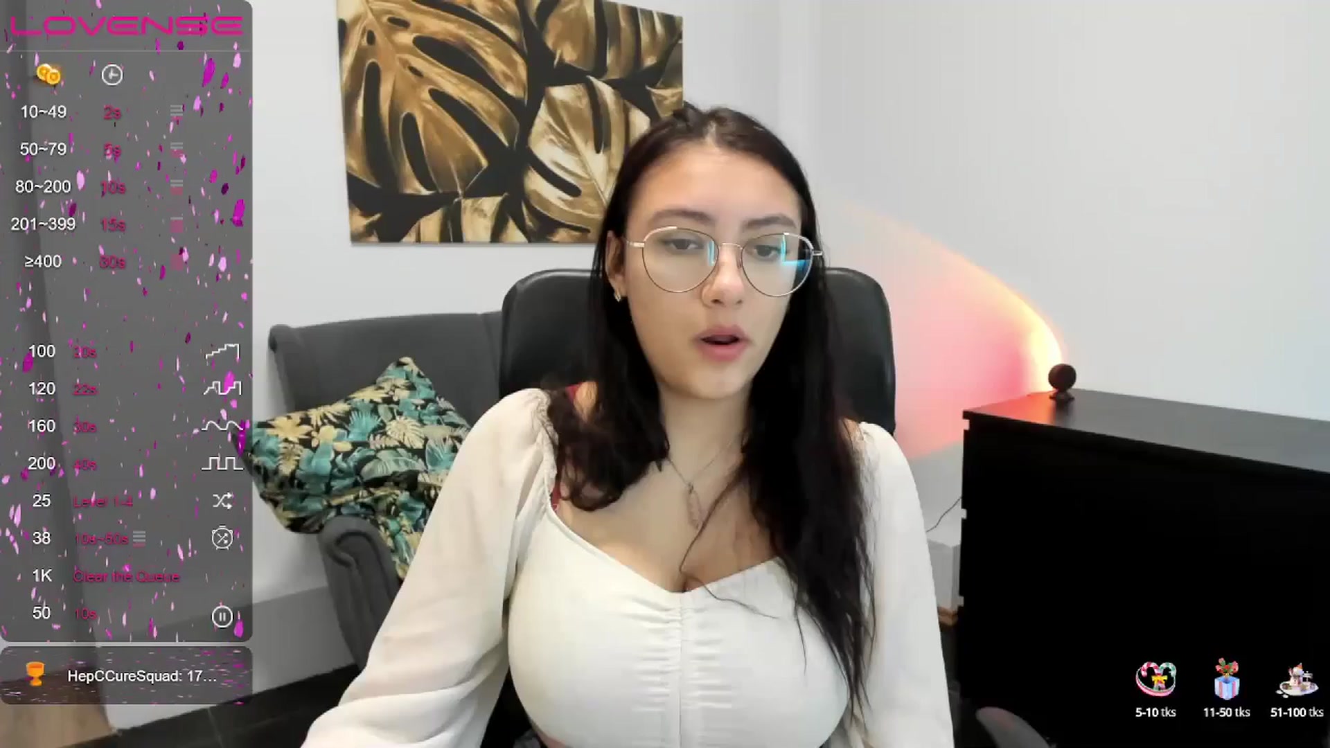 Gallery image thumbnail from SunfLowerr's myfreecams stream on, 01/13/2025, 16:53 image 7 of 20