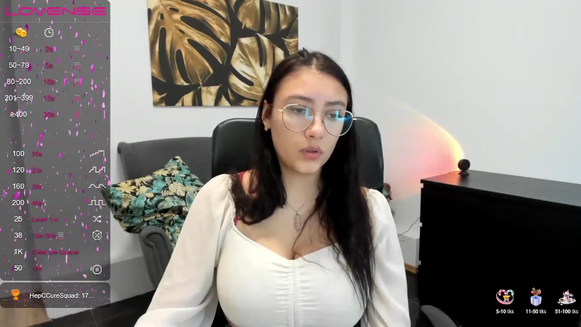 Gallery image thumbnail from SunfLowerr's myfreecams stream on, 01/13/2025, 16:53 image 9 of 20