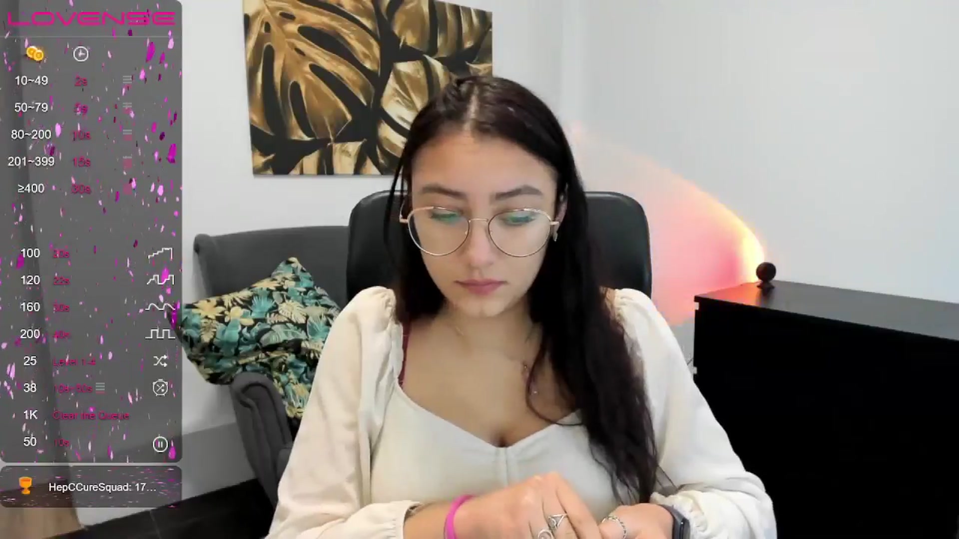 Gallery image thumbnail from SunfLowerr's myfreecams stream on, 01/13/2025, 16:53 image 4 of 20