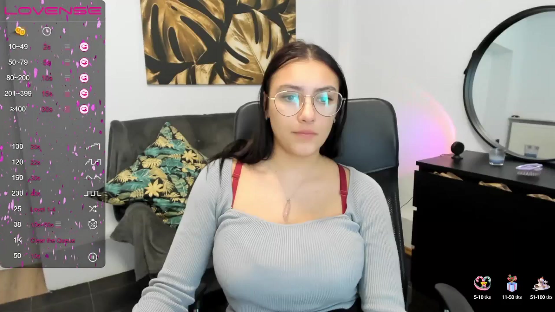 Gallery image thumbnail from SunfLowerr's myfreecams stream on, 01/20/2025, 18:56 image 16 of 20