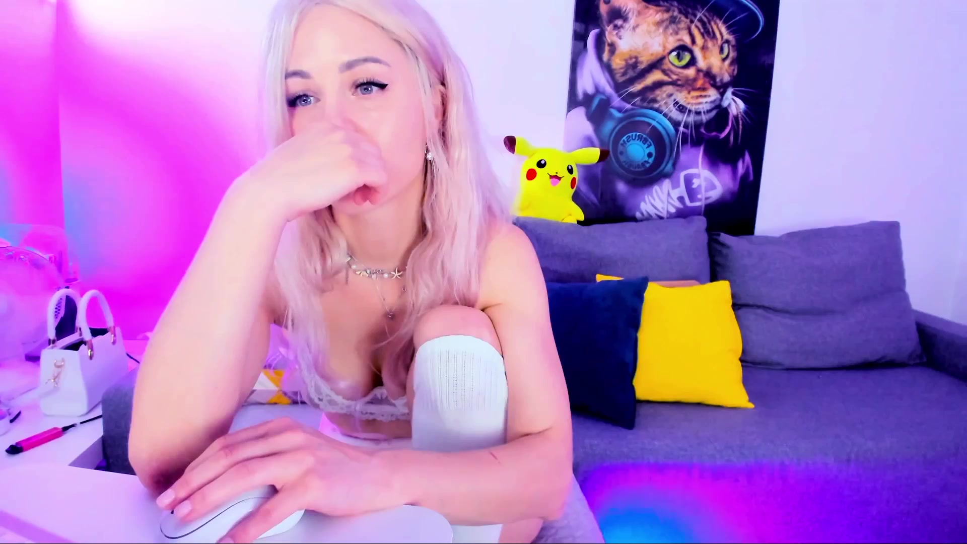 Gallery image thumbnail from Sunny222's myfreecams stream on, 07/14/2025, 05:45 image 19 of 20