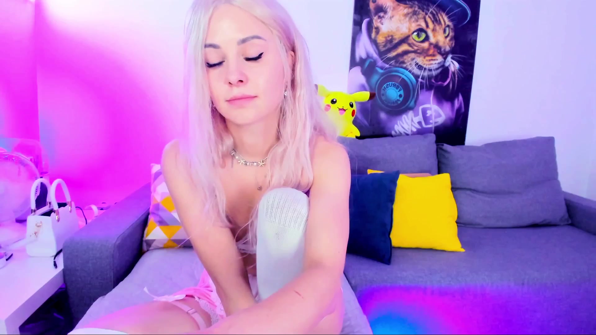 Gallery image thumbnail from Sunny222's myfreecams stream on, 07/14/2025, 05:45 image 9 of 20
