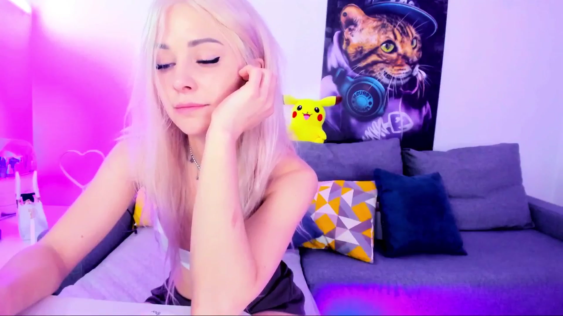 Gallery image thumbnail from Sunny222's myfreecams stream on, 07/21/2025, 04:28 image 15 of 20