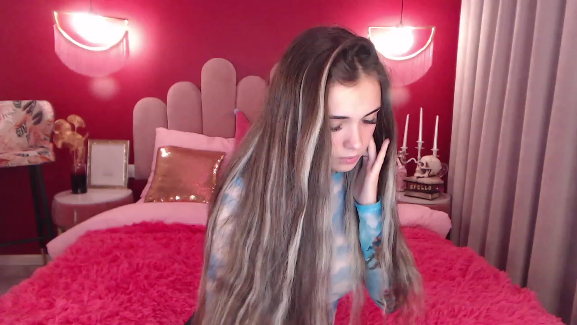 Gallery image thumbnail from SunnyAmelia's myfreecams stream on, 11/14/2022, 14:32 image 12 of 20