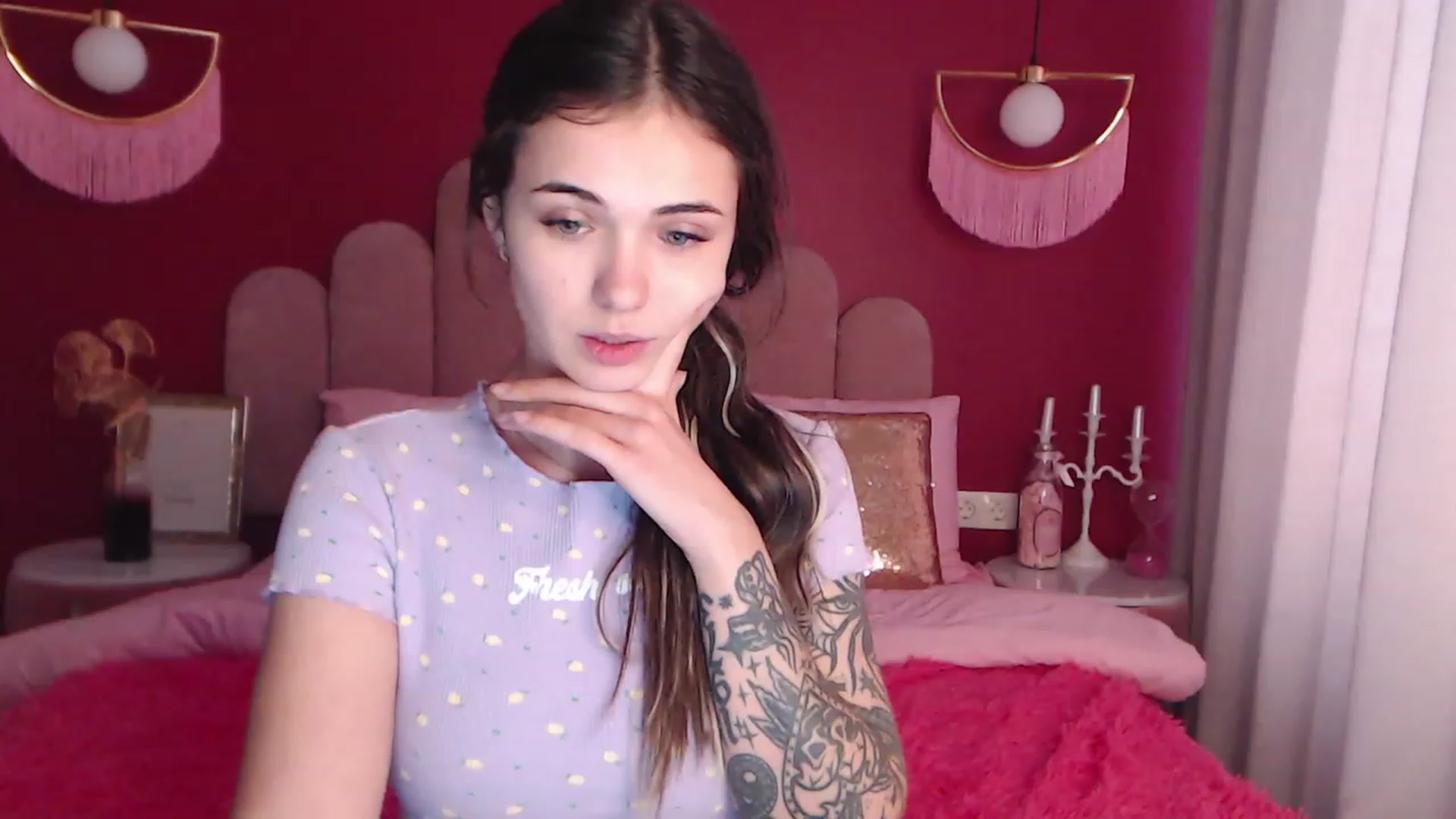 Gallery image thumbnail from SunnyAmelia's myfreecams stream on, 11/22/2022, 09:27 image 5 of 20
