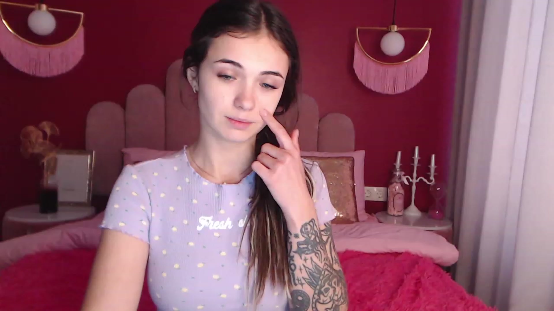 Gallery image thumbnail from SunnyAmelia's myfreecams stream on, 11/22/2022, 09:27 image 6 of 20