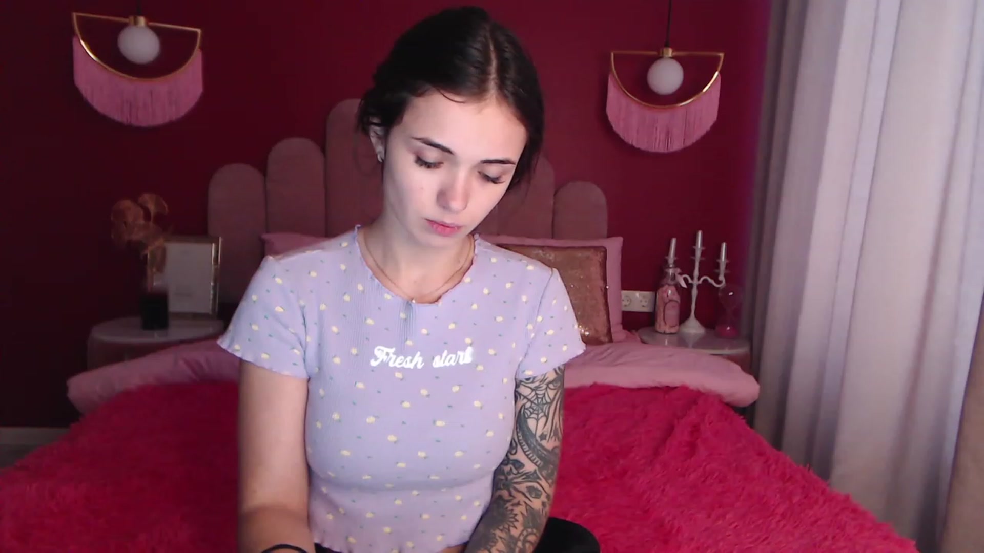 Gallery image thumbnail from SunnyAmelia's myfreecams stream on, 11/22/2022, 09:27 image 8 of 20