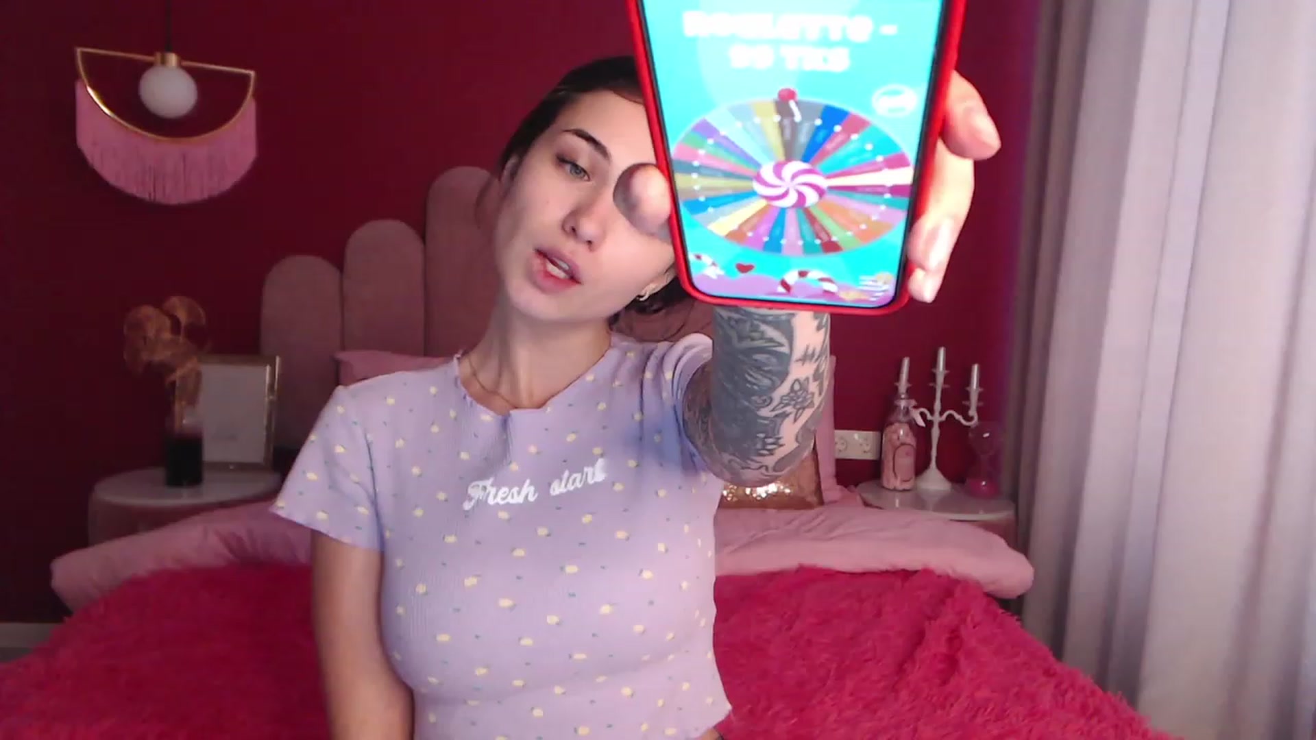 Gallery image thumbnail from SunnyAmelia's myfreecams stream on, 11/22/2022, 09:27 image 2 of 20
