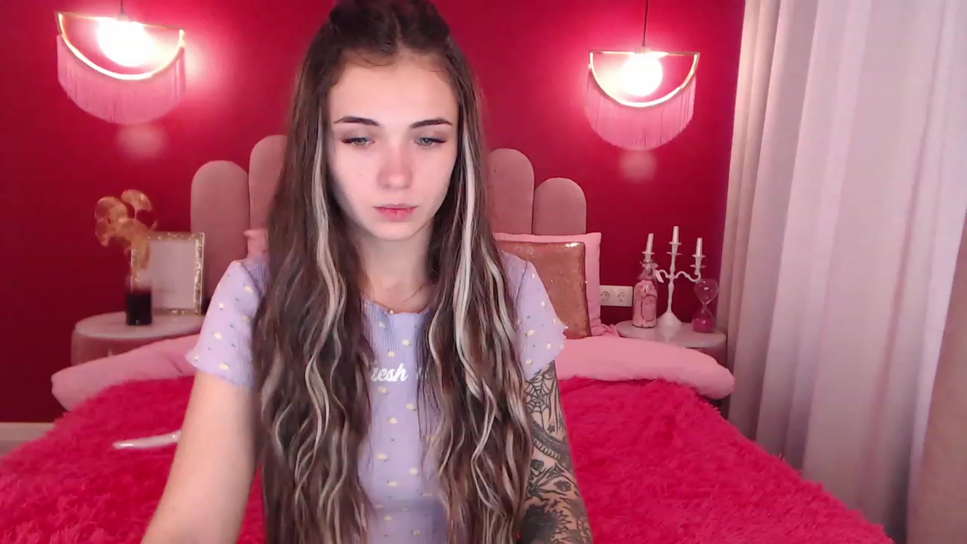 Gallery image thumbnail from SunnyAmelia's myfreecams stream on, 11/22/2022, 10:33 image 6 of 20
