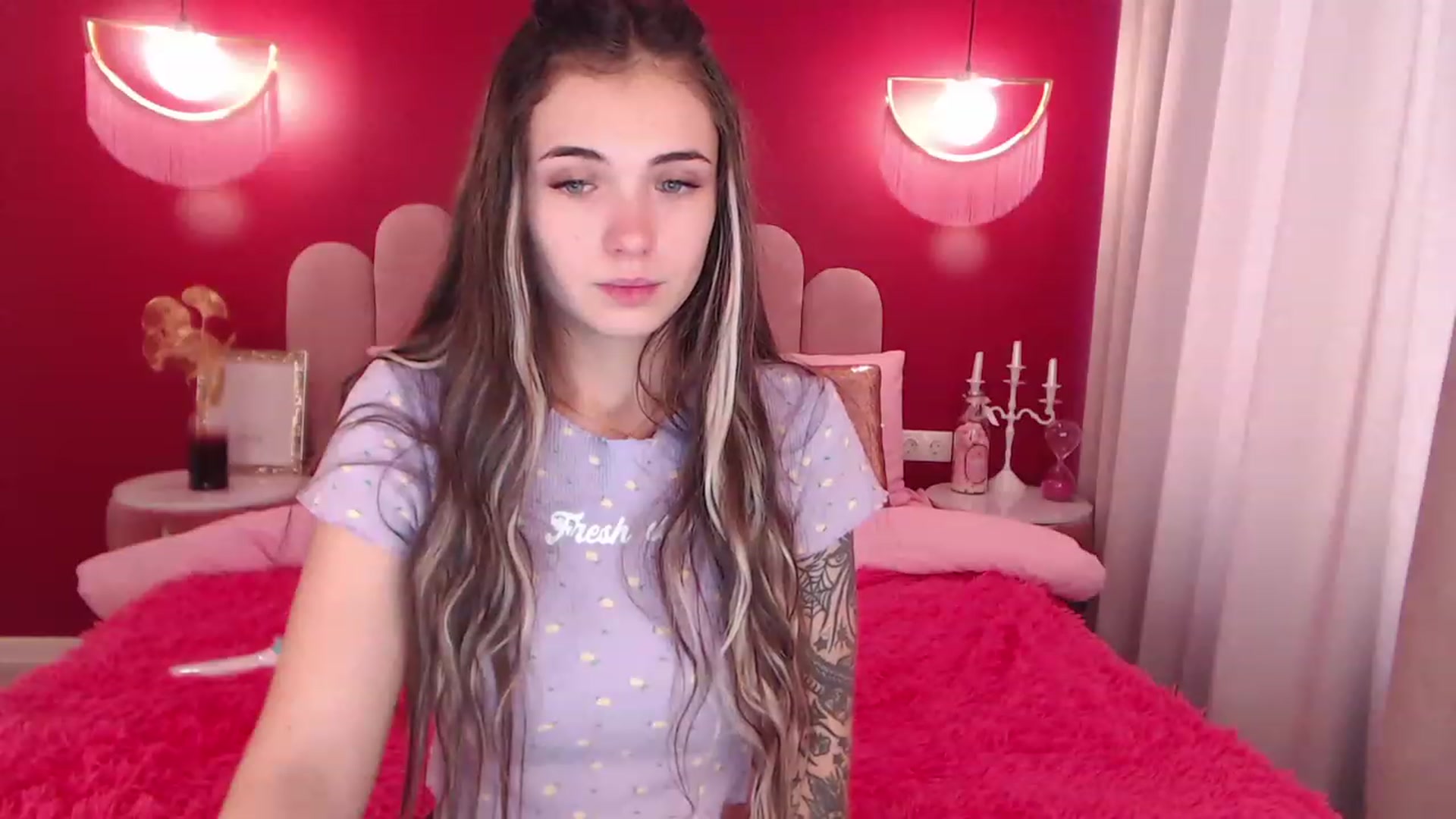 Gallery image thumbnail from SunnyAmelia's myfreecams stream on, 11/22/2022, 10:33 image 11 of 20