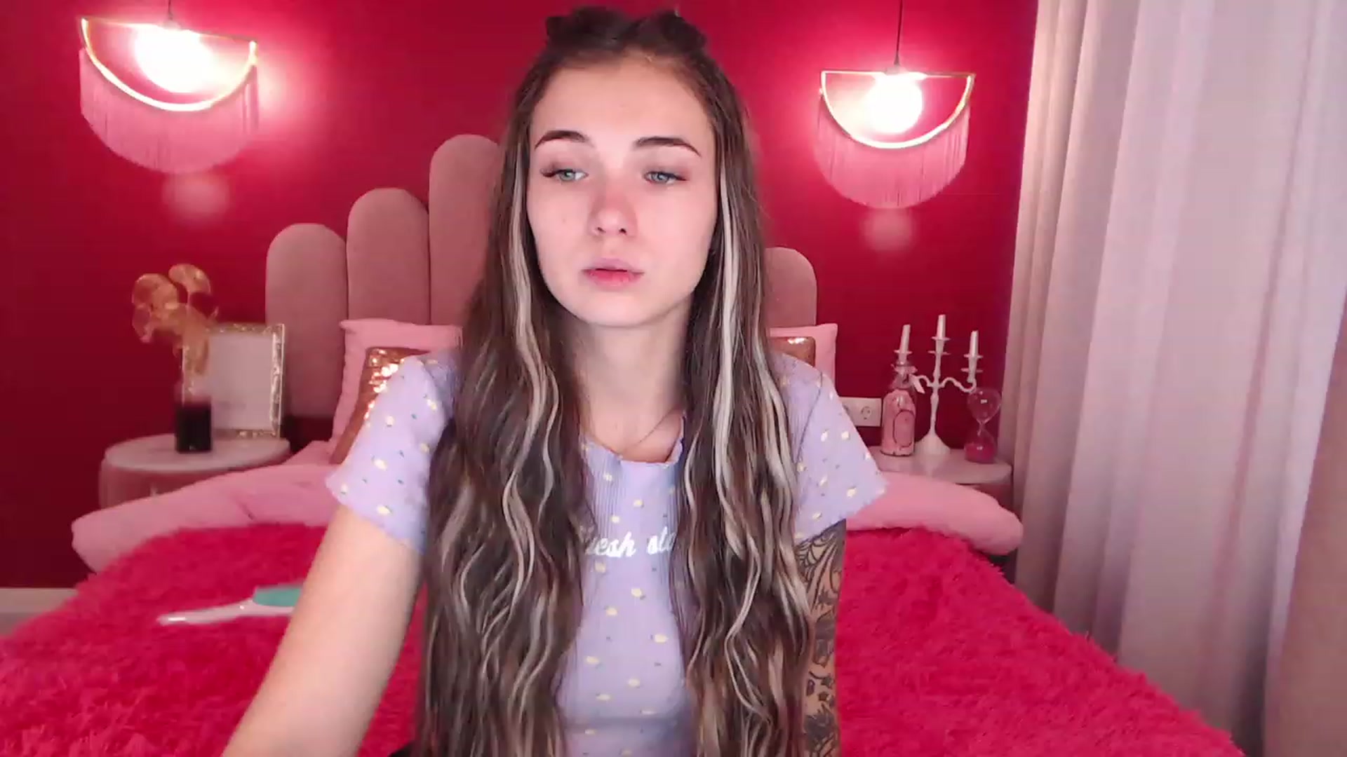 Gallery image thumbnail from SunnyAmelia's myfreecams stream on, 11/22/2022, 10:33 image 5 of 20