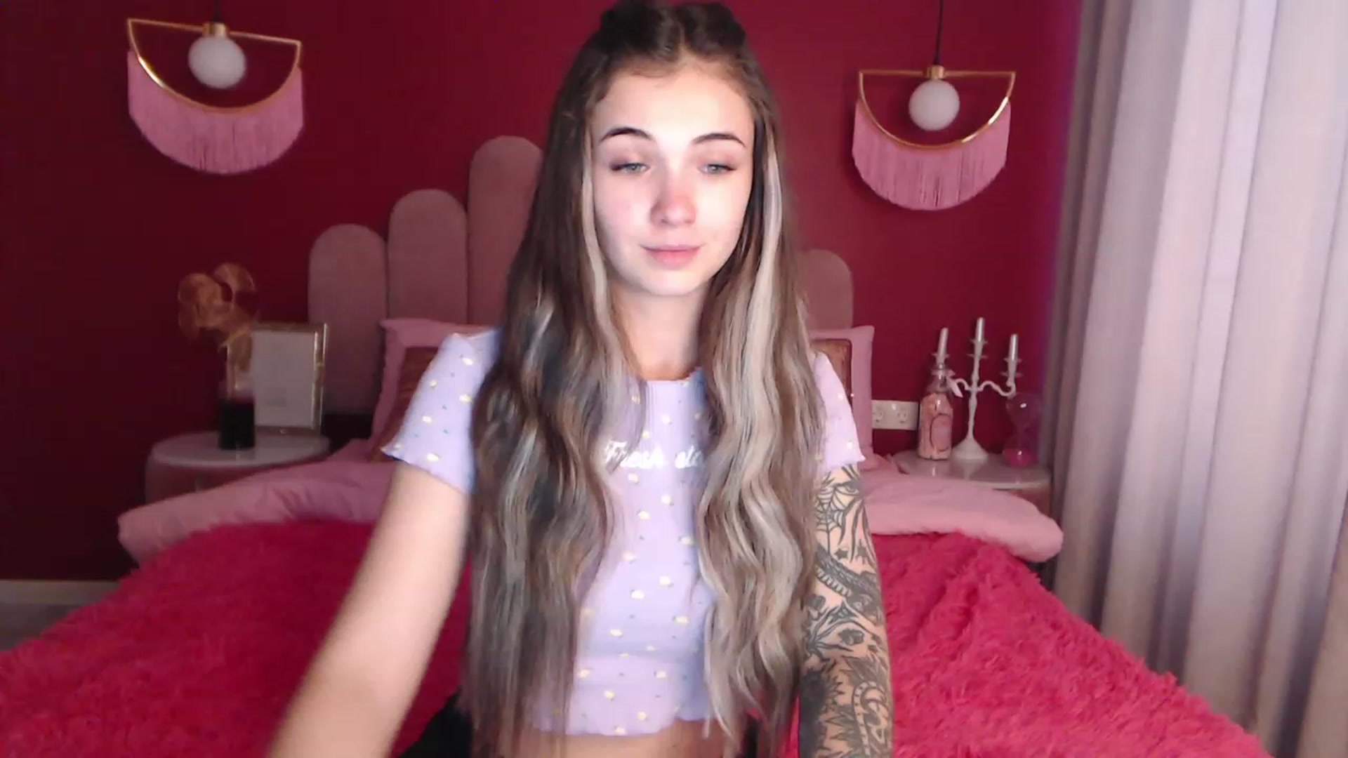 Gallery image thumbnail from SunnyAmelia's myfreecams stream on, 11/22/2022, 11:29 image 1 of 20