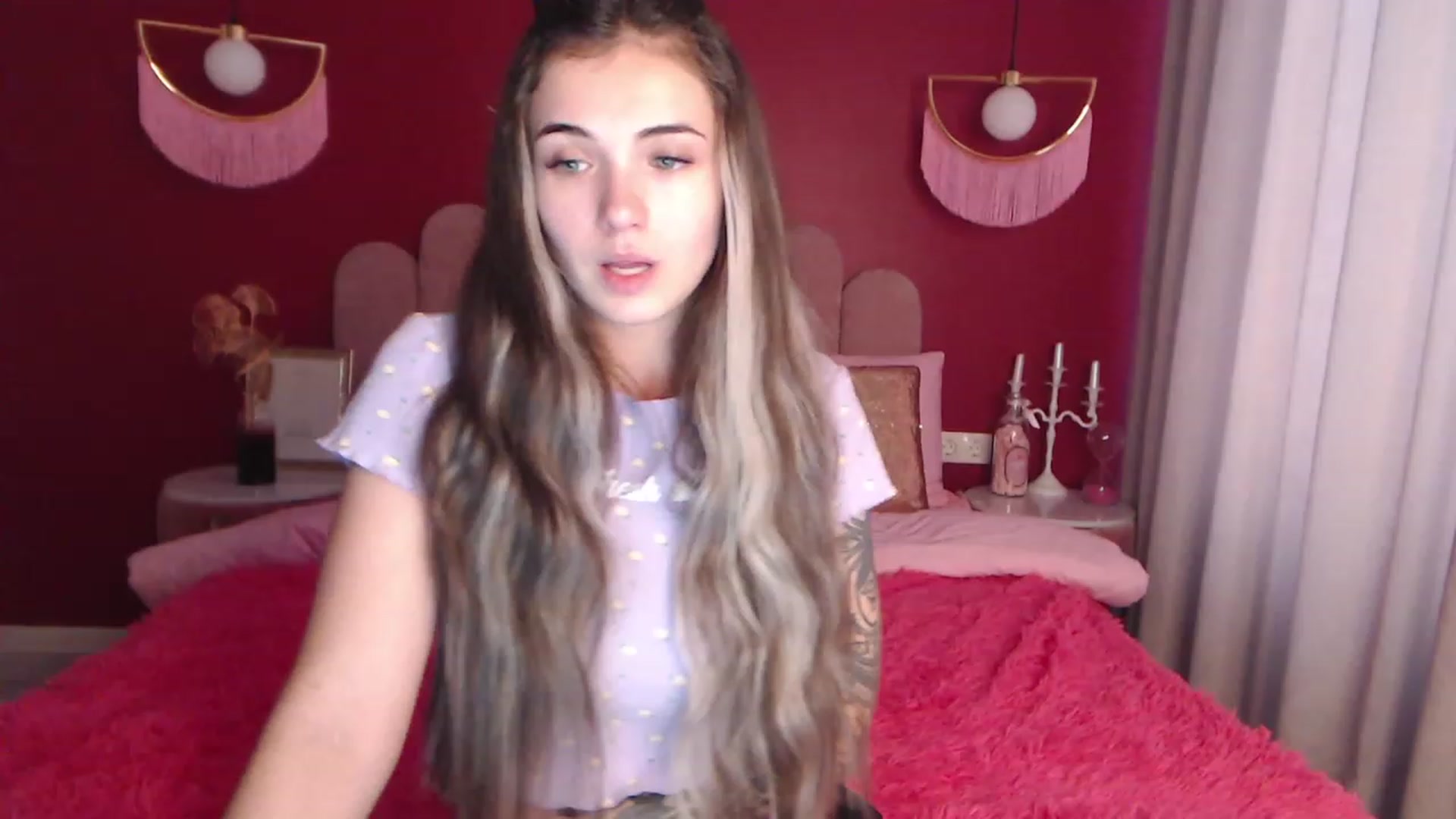 Gallery image thumbnail from SunnyAmelia's myfreecams stream on, 11/22/2022, 11:29 image 14 of 20