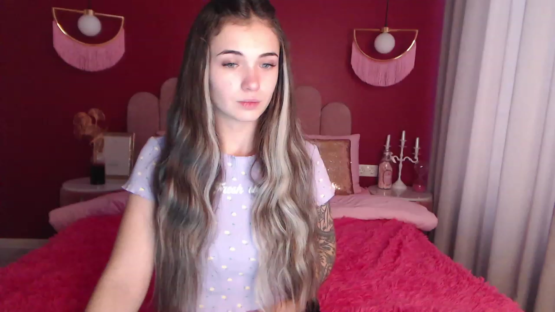 Gallery image thumbnail from SunnyAmelia's myfreecams stream on, 11/22/2022, 11:29 image 15 of 20
