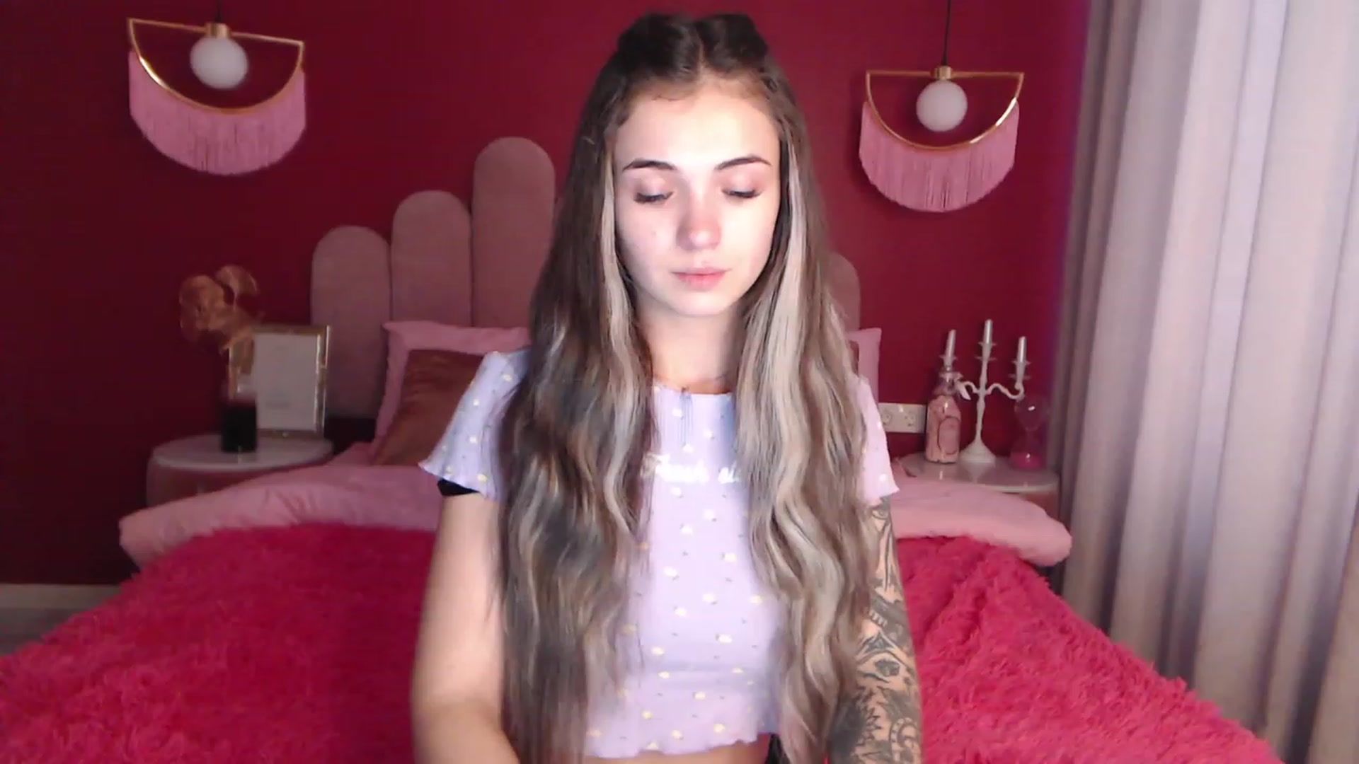 Gallery image thumbnail from SunnyAmelia's myfreecams stream on, 11/22/2022, 11:29 image 18 of 20