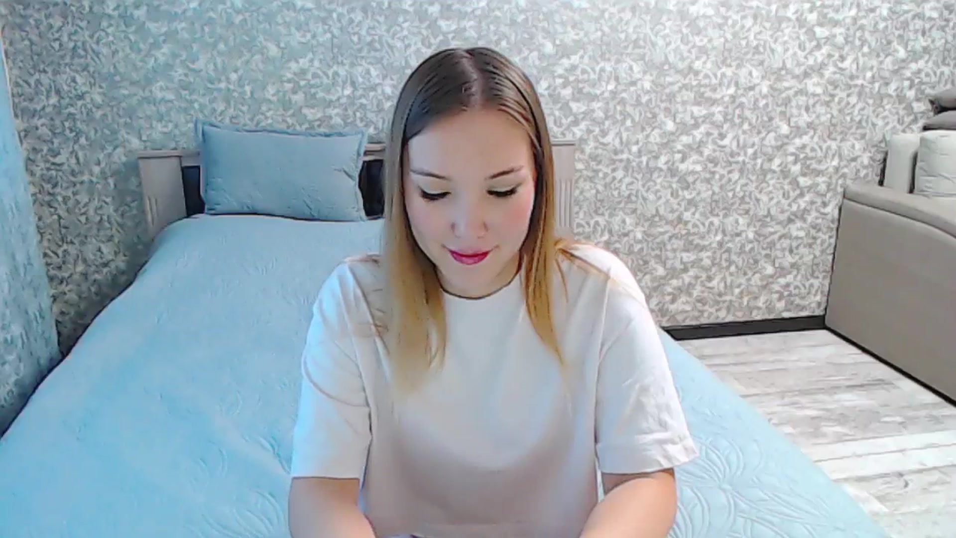 Gallery image thumbnail from SunnyBunny_1's myfreecams stream on, 06/14/2024, 05:40 image 3 of 20