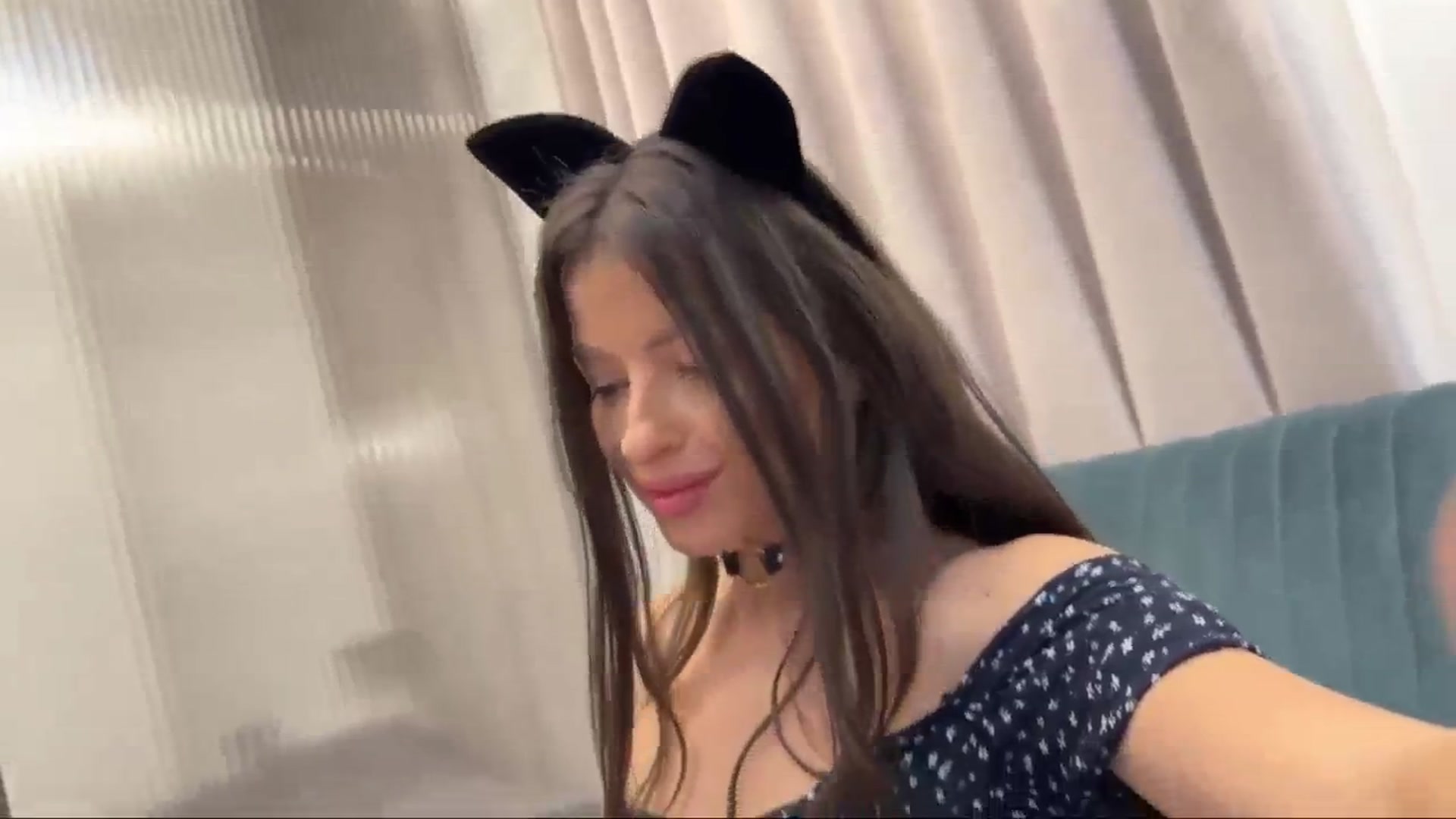 Gallery image thumbnail from SunnyLuxe's myfreecams stream on, 11/21/2024, 20:10 image 17 of 20