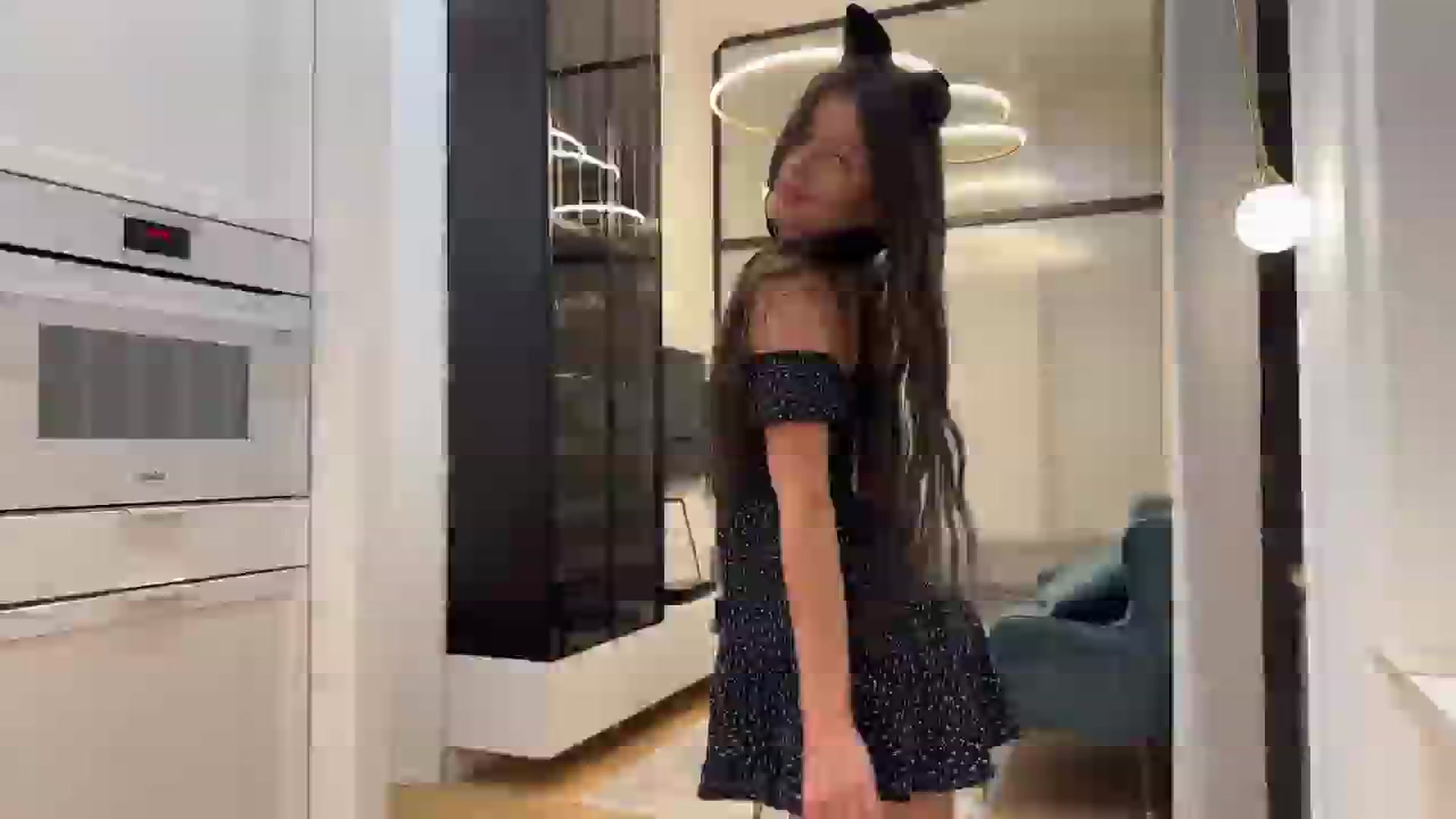 Gallery image thumbnail from SunnyLuxe's myfreecams stream on, 11/21/2024, 22:17 image 4 of 20