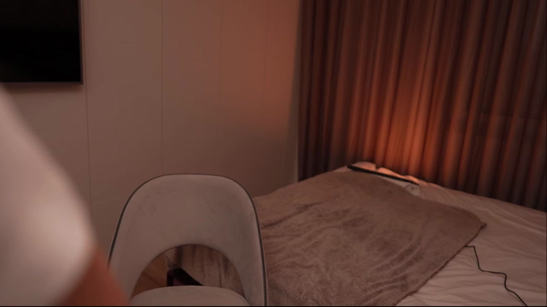 Gallery image thumbnail from SunnyLuxe's myfreecams stream on, 12/09/2024, 01:21 image 3 of 20