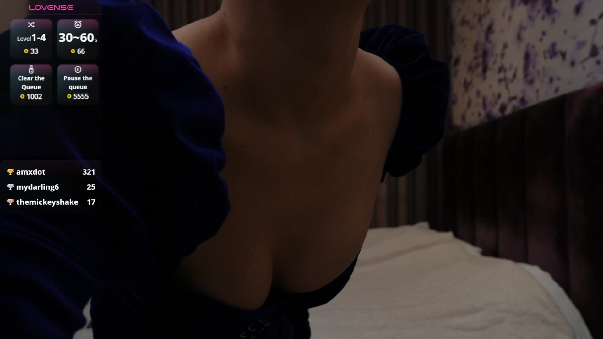Gallery image thumbnail from SunnyLuxe's myfreecams stream on, 12/25/2024, 24:05 image 6 of 20