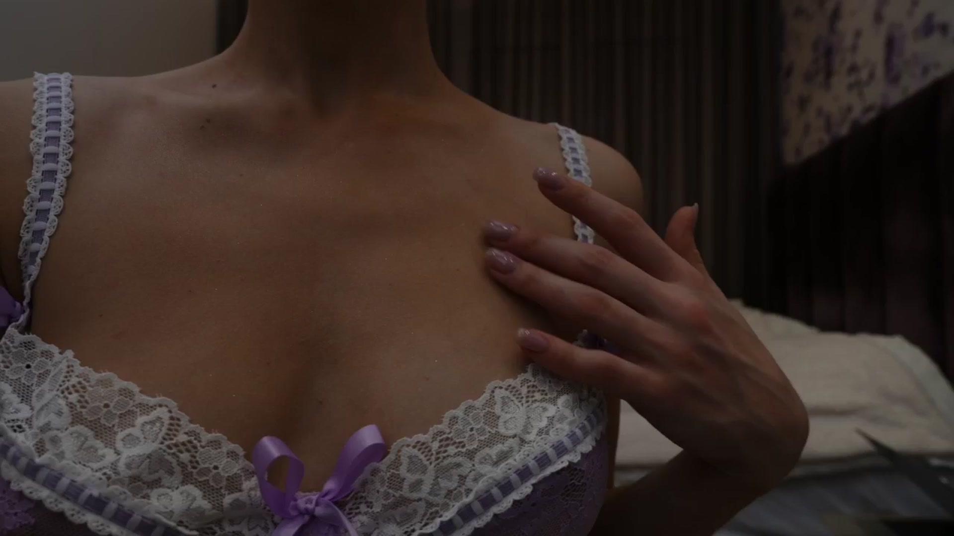 Gallery image thumbnail from SunnyLuxe's myfreecams stream on, 12/25/2024, 01:53 image 15 of 20