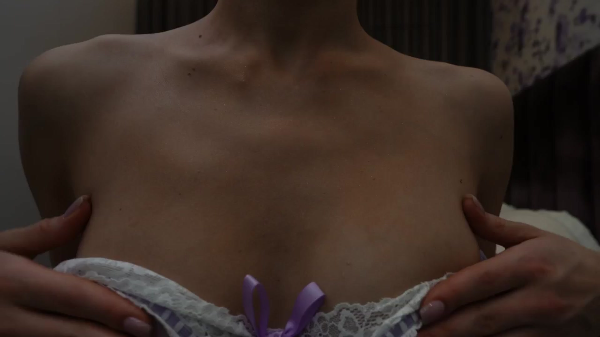Gallery image thumbnail from SunnyLuxe's myfreecams stream on, 12/25/2024, 01:53 image 10 of 20