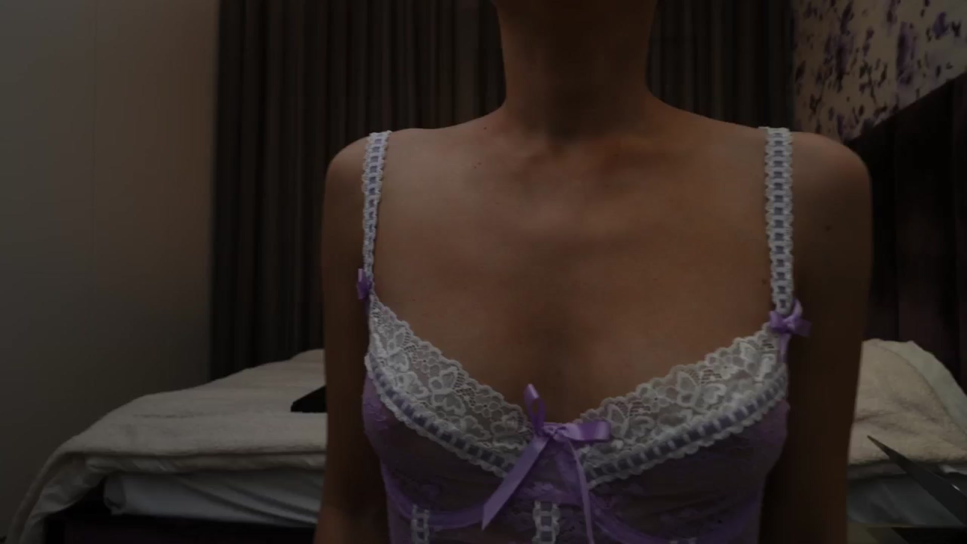 Gallery image thumbnail from SunnyLuxe's myfreecams stream on, 12/25/2024, 01:53 image 6 of 20