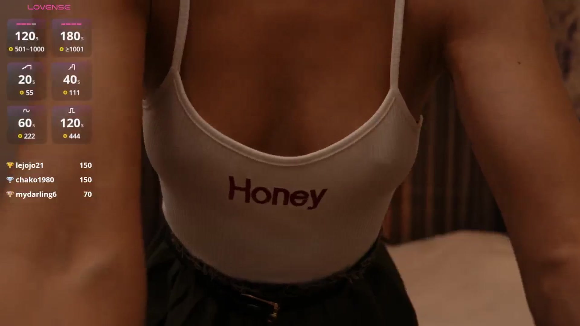 Gallery image thumbnail from SunnyLuxe's myfreecams stream on, 12/27/2024, 24:43 image 9 of 20