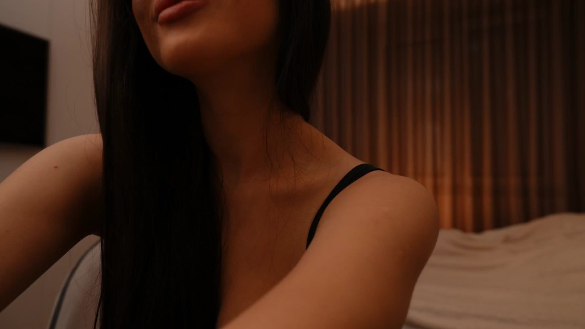 Gallery image thumbnail from SunnyLuxe's myfreecams stream on, 12/29/2024, 19:50 image 13 of 20
