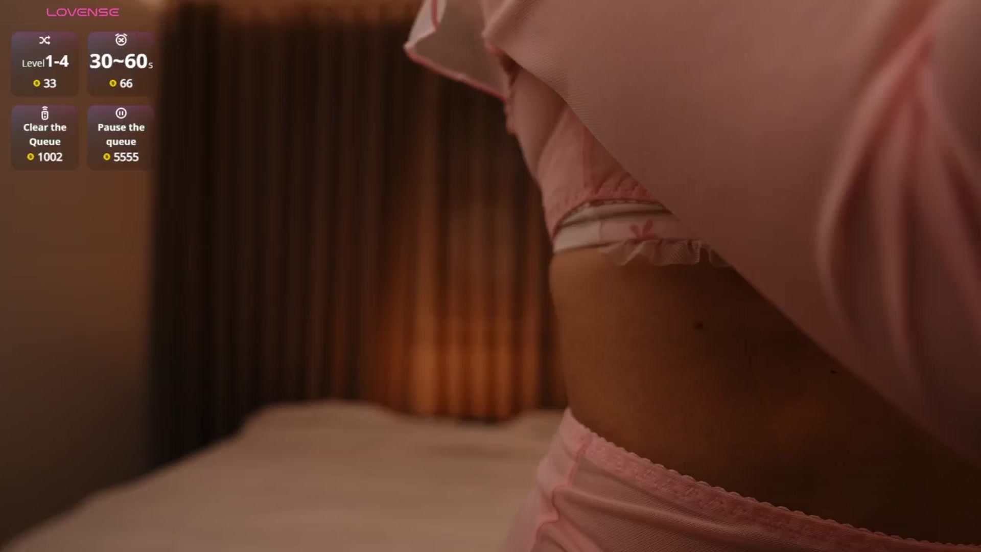 Gallery image thumbnail from SunnyLuxe's myfreecams stream on, 12/30/2024, 19:29 image 2 of 20