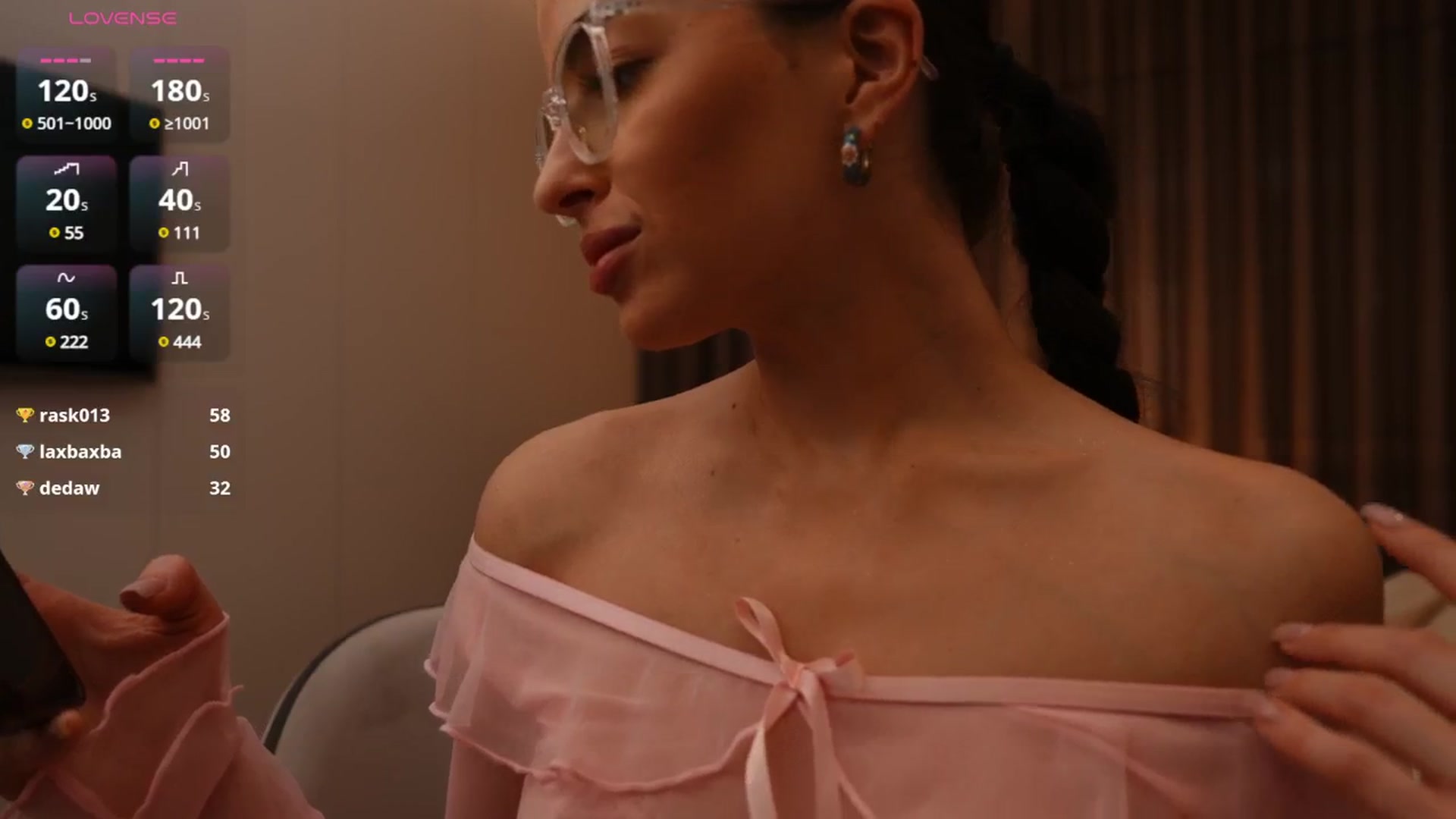 Gallery image thumbnail from SunnyLuxe's myfreecams stream on, 12/30/2024, 23:43 image 19 of 20