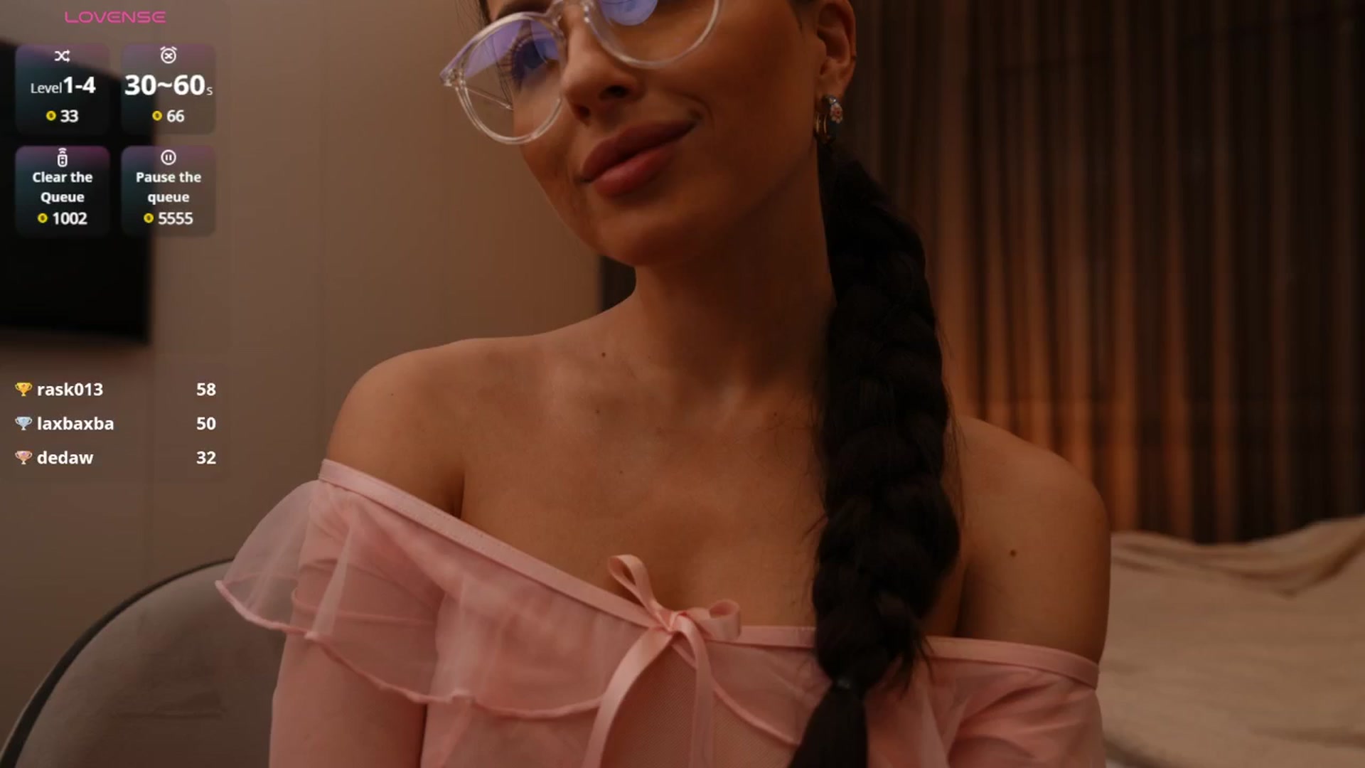 Gallery image thumbnail from SunnyLuxe's myfreecams stream on, 12/31/2024, 24:33 image 4 of 20