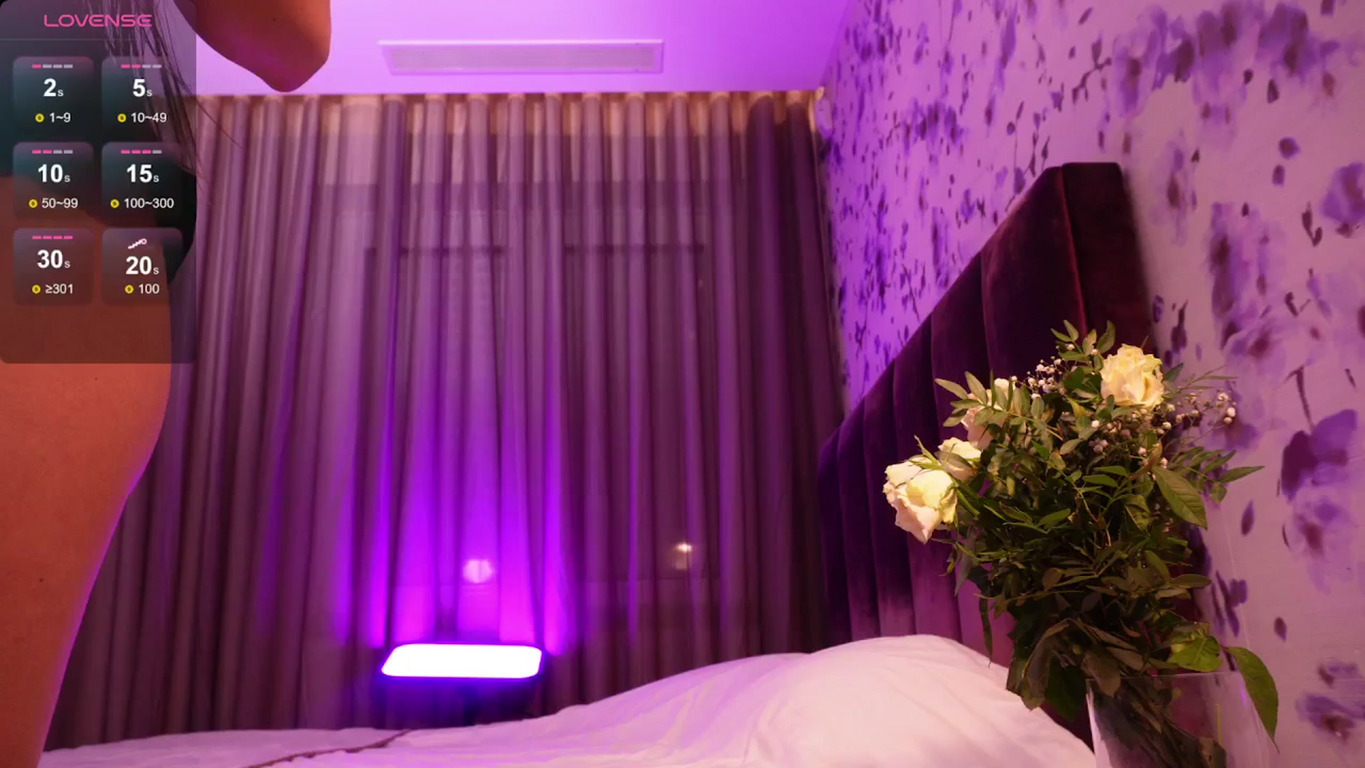 Gallery image thumbnail from SunnyLuxe's myfreecams stream on, 03/10/2025, 24:01 image 11 of 20