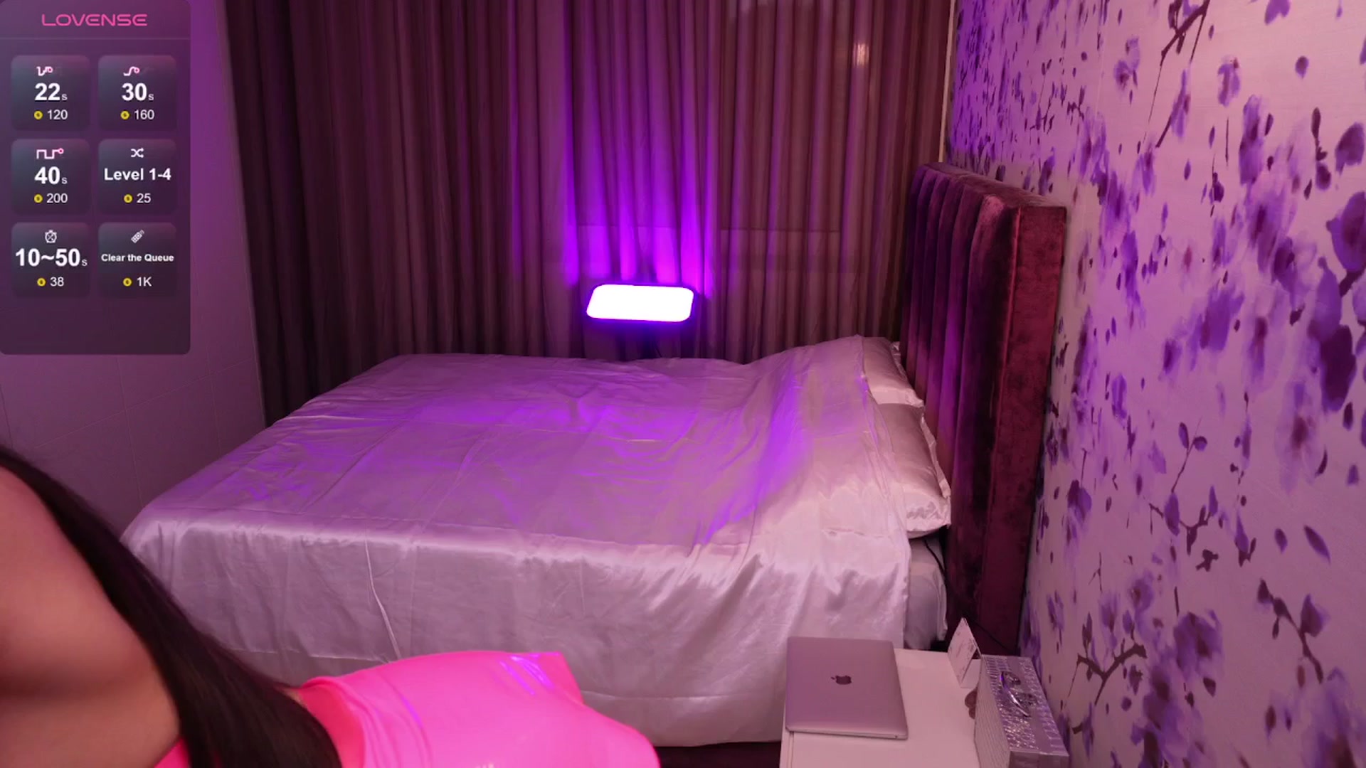 Gallery image thumbnail from SunnyLuxe's myfreecams stream on, 03/22/2025, 21:16 image 5 of 20