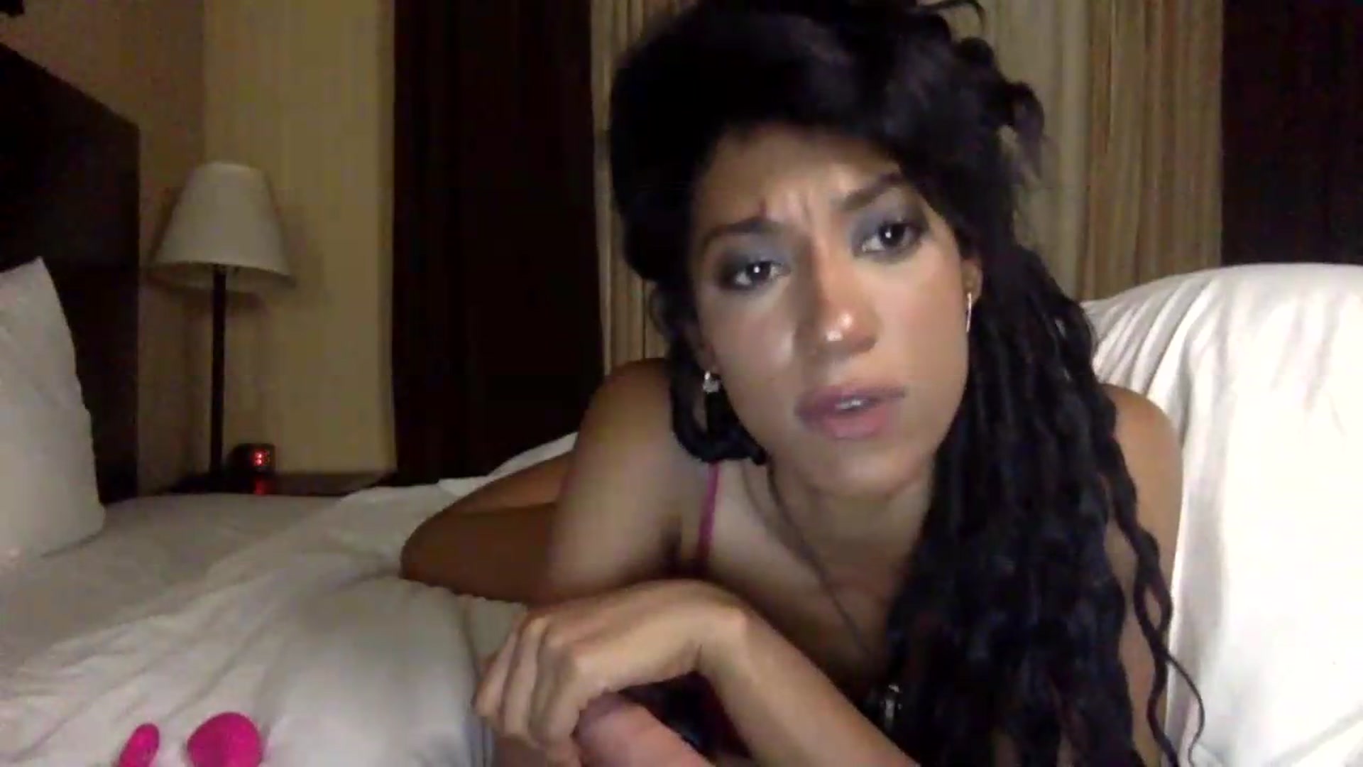 Gallery image thumbnail from SunnySide_X's myfreecams stream on, 07/30/2026, 04:58 image 9 of 20