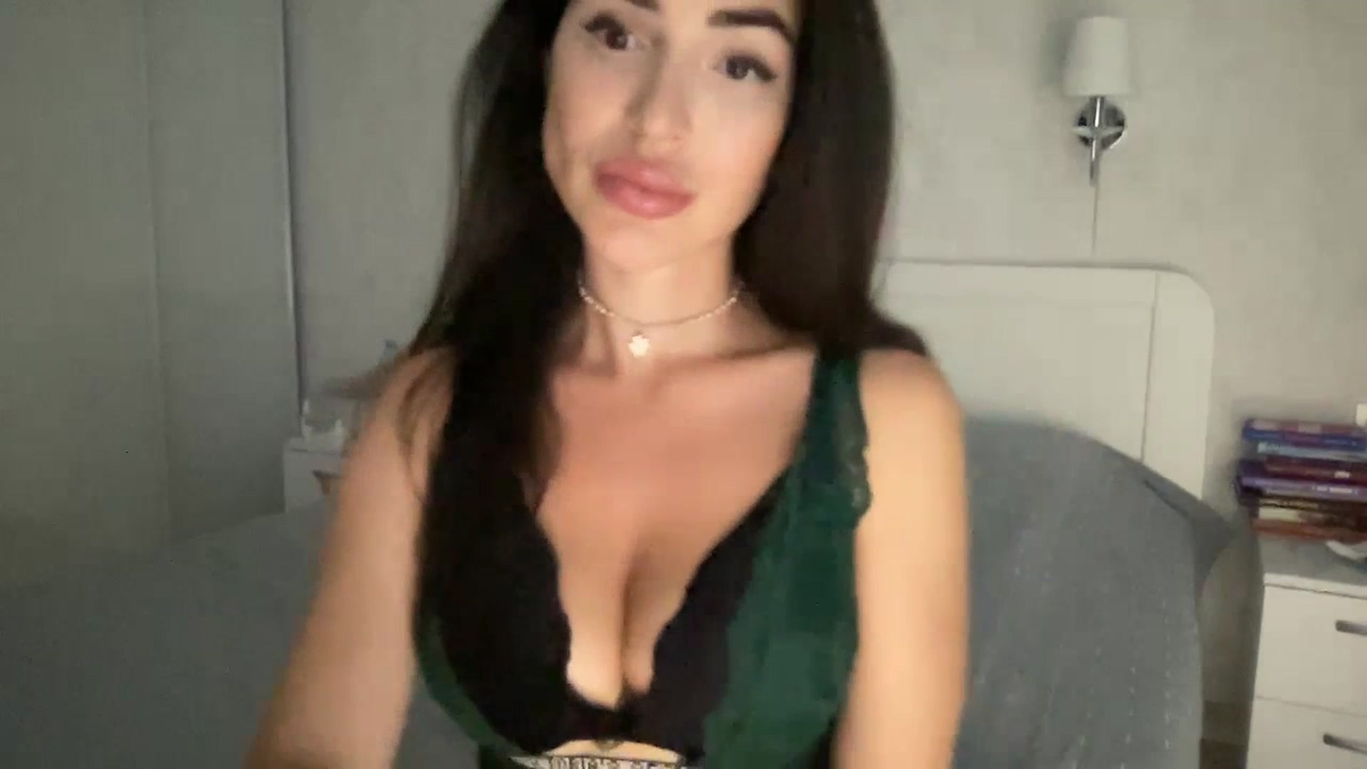 Gallery image thumbnail from SunnyZi's myfreecams stream on, 07/17/2023, 17:52 image 13 of 20