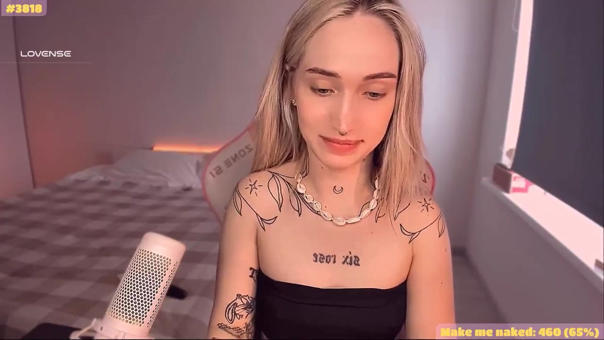Gallery image thumbnail from Sunny_BDAY's myfreecams stream on, 05/05/2025, 09:09 image 3 of 20