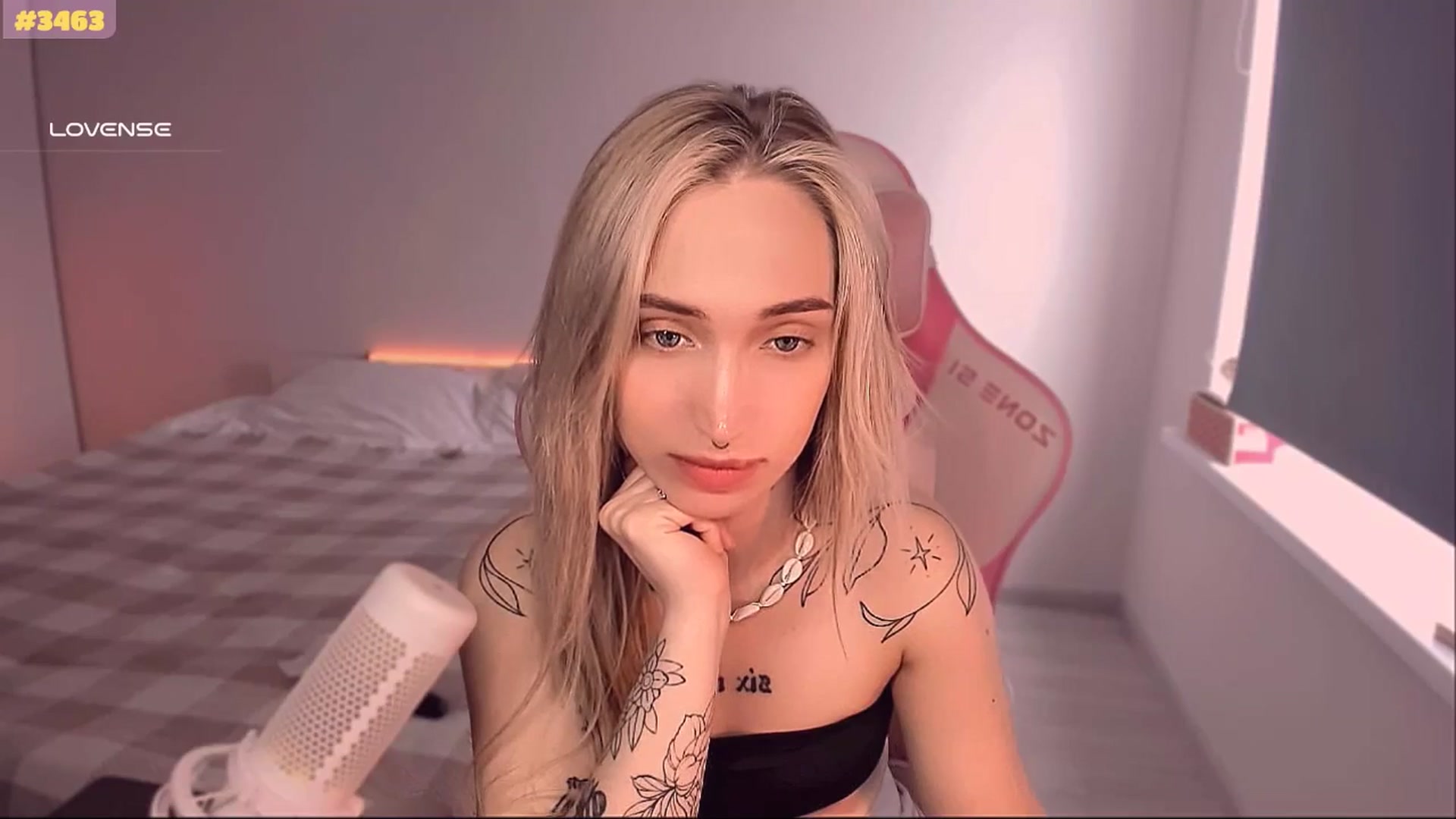 Gallery image thumbnail from Sunny_BDAY's myfreecams stream on, 05/05/2025, 09:09 image 12 of 20