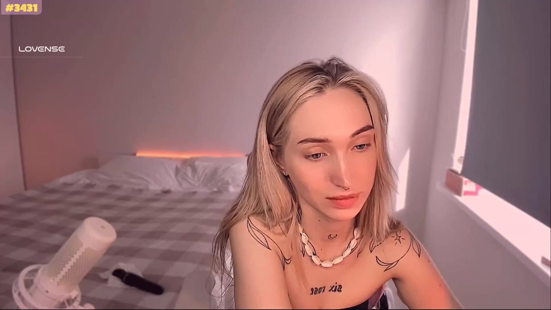 Gallery image thumbnail from Sunny_BDAY's myfreecams stream on, 05/05/2025, 09:09 image 19 of 20