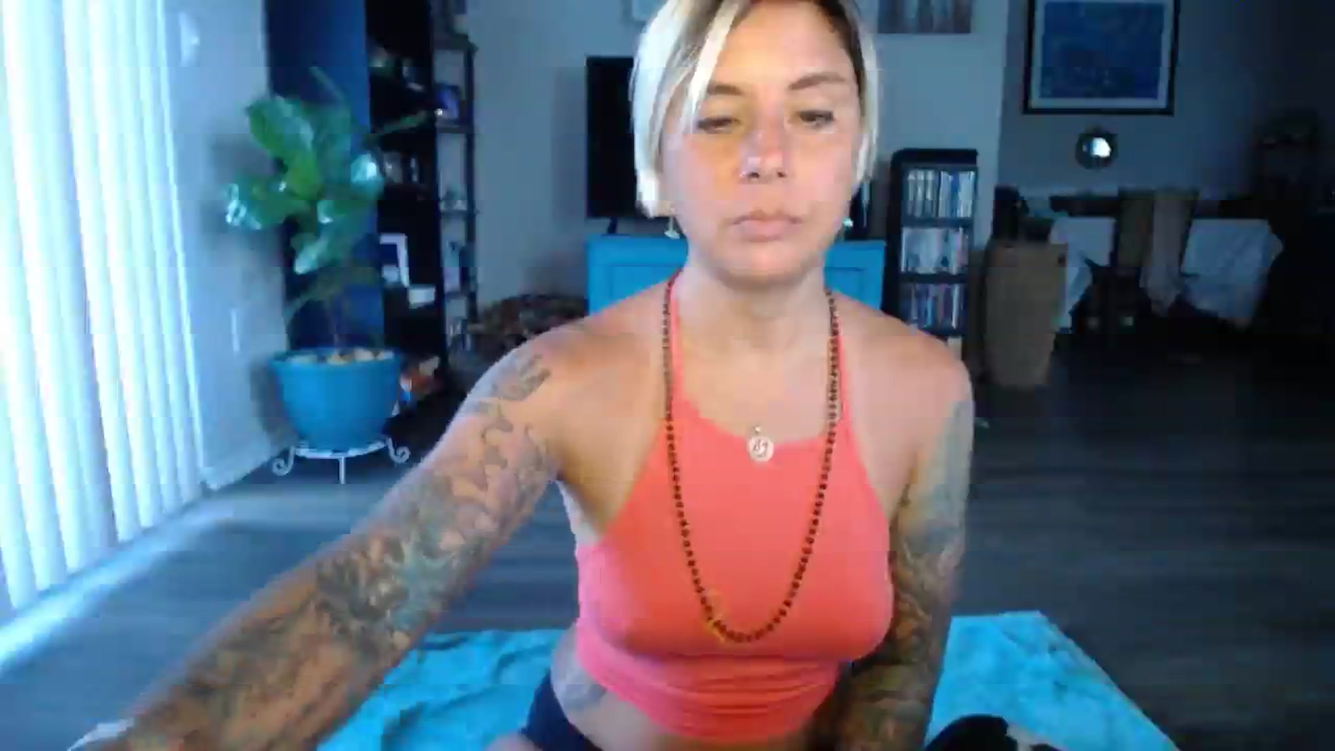 Gallery image thumbnail from Sunny_Charms's myfreecams stream on, 09/13/2023, 14:28 image 3 of 20