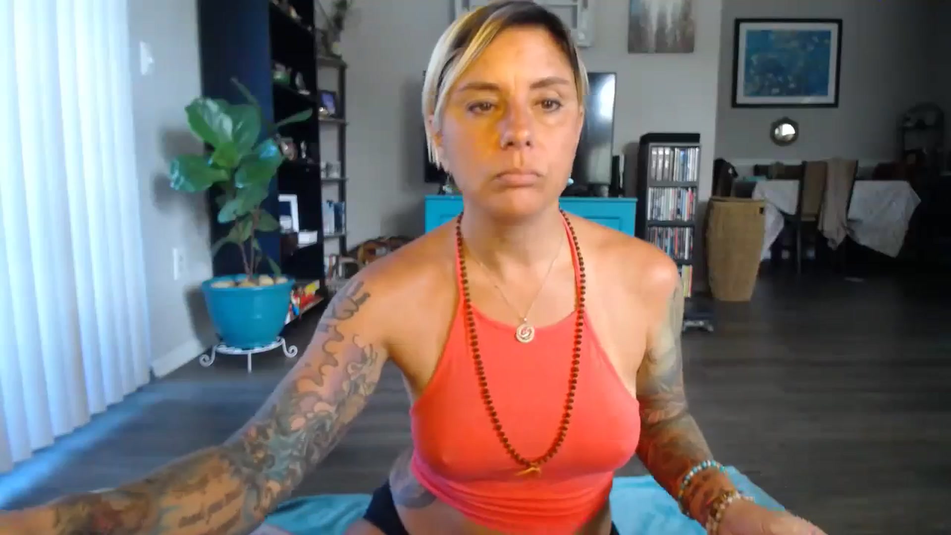 Gallery image thumbnail from Sunny_Charms's myfreecams stream on, 09/13/2023, 14:28 image 14 of 20
