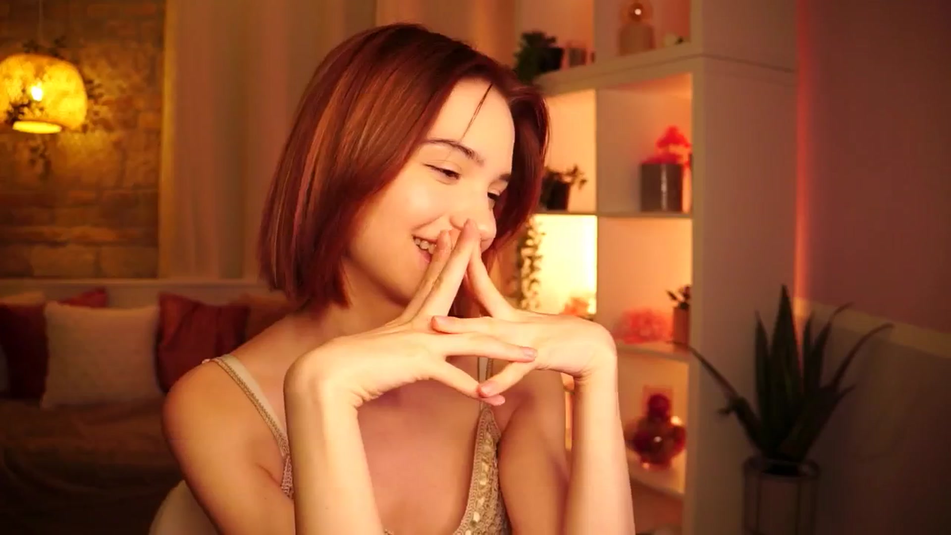Gallery image thumbnail from Sunny_Honeey's myfreecams stream on, 06/25/2025, 09:10 image 12 of 20