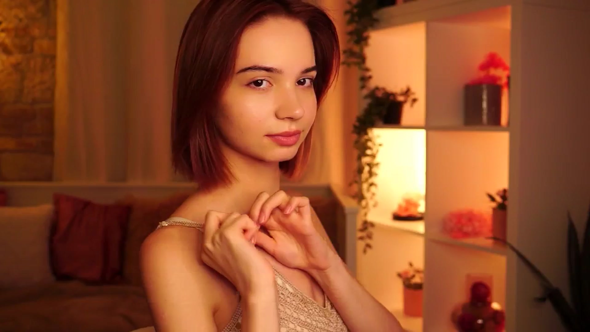 Gallery image thumbnail from Sunny_Honeey's myfreecams stream on, 06/25/2025, 09:10 image 3 of 20