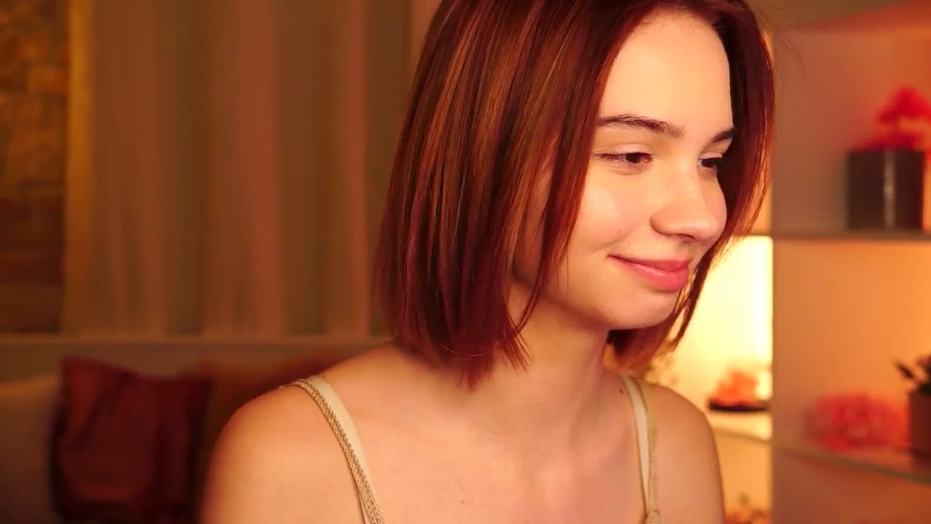 Gallery image thumbnail from Sunny_Honeey's myfreecams stream on, 06/25/2025, 09:50 image 16 of 20
