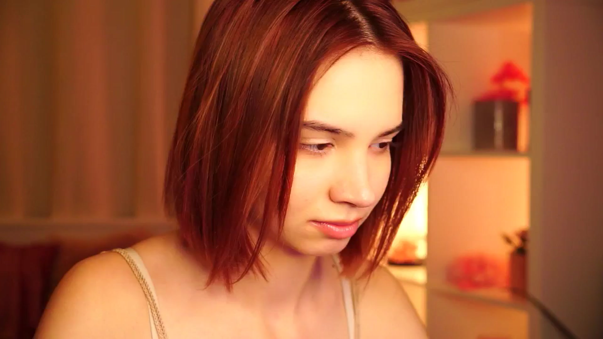 Gallery image thumbnail from Sunny_Honeey's myfreecams stream on, 06/25/2025, 12:03 image 16 of 20