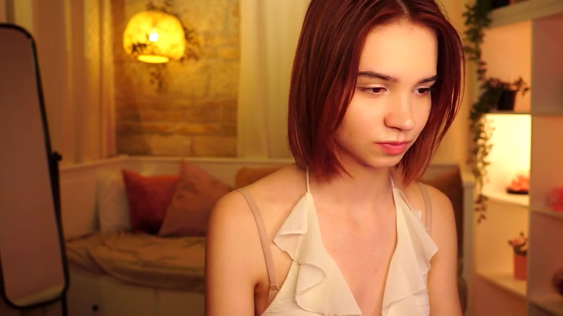 Gallery image thumbnail from Sunny_Honeey's myfreecams stream on, 06/27/2025, 17:40 image 18 of 20