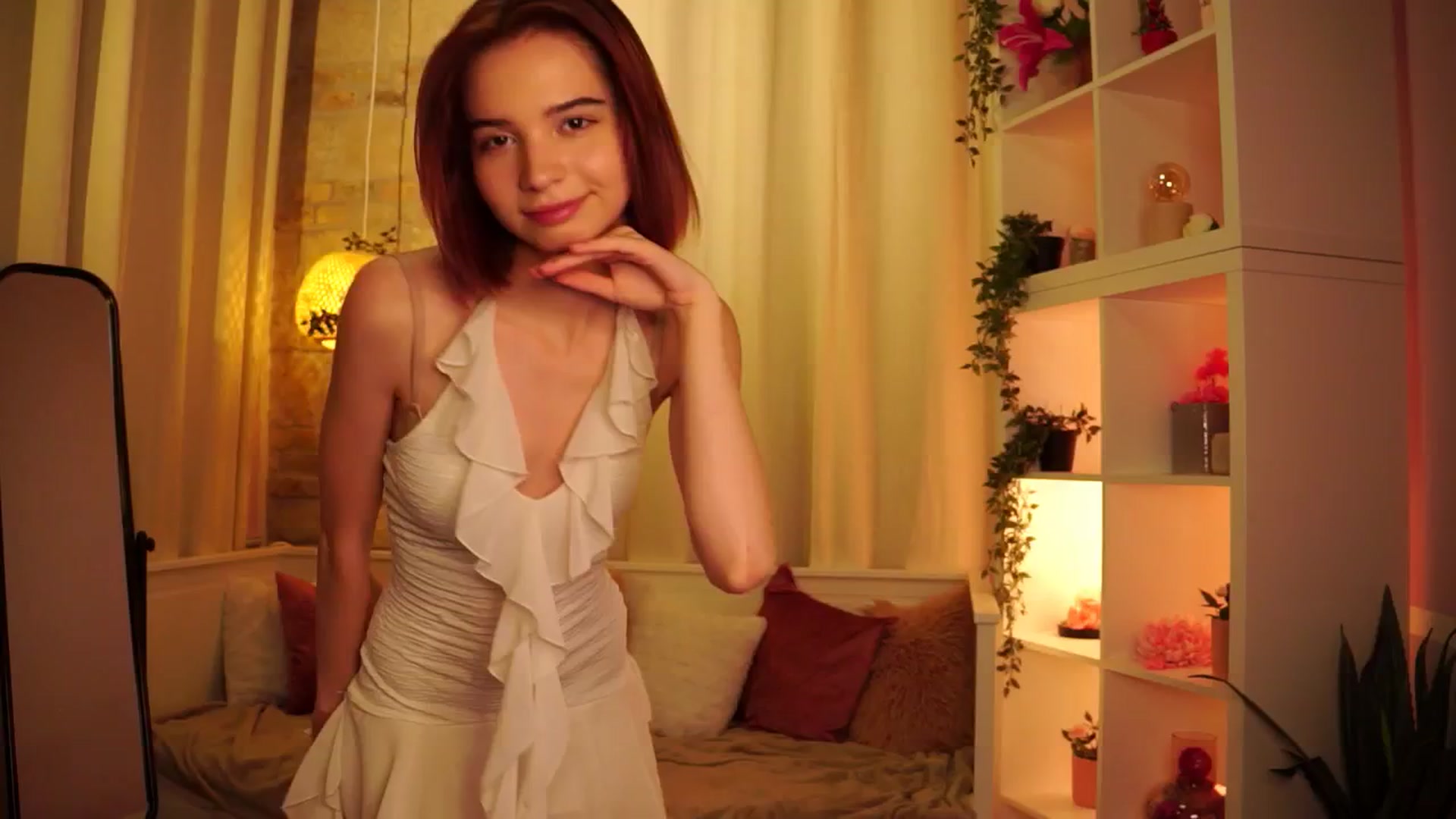 Gallery image thumbnail from Sunny_Honeey's myfreecams stream on, 06/27/2025, 17:40 image 1 of 20